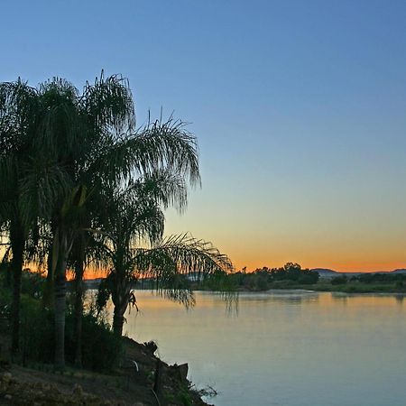 River Place Manor Upington Eksteriør billede