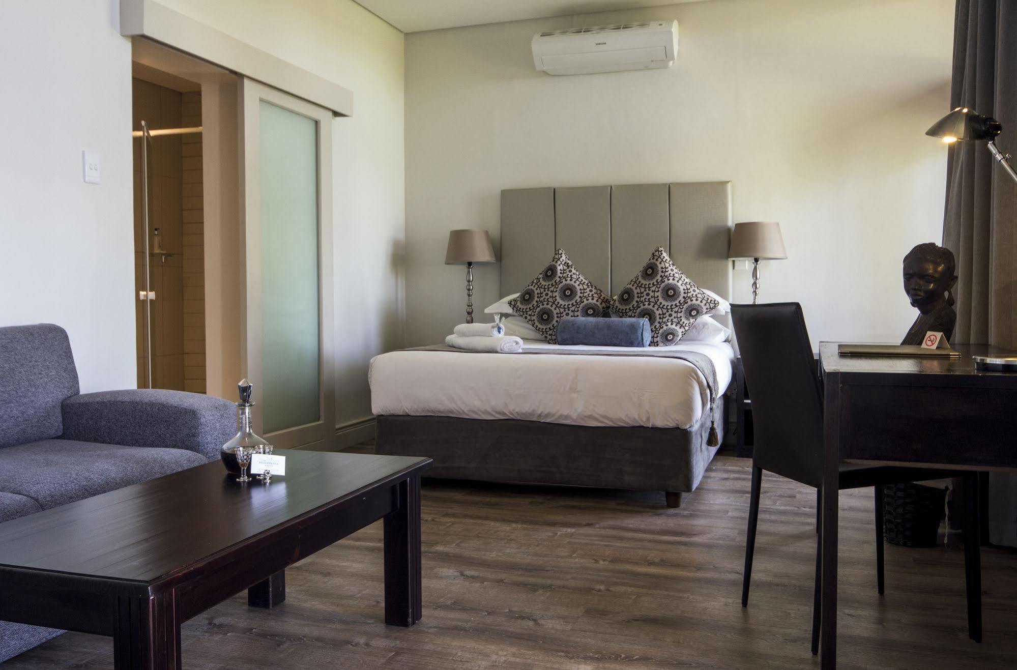 River Place Manor Upington Eksteriør billede
