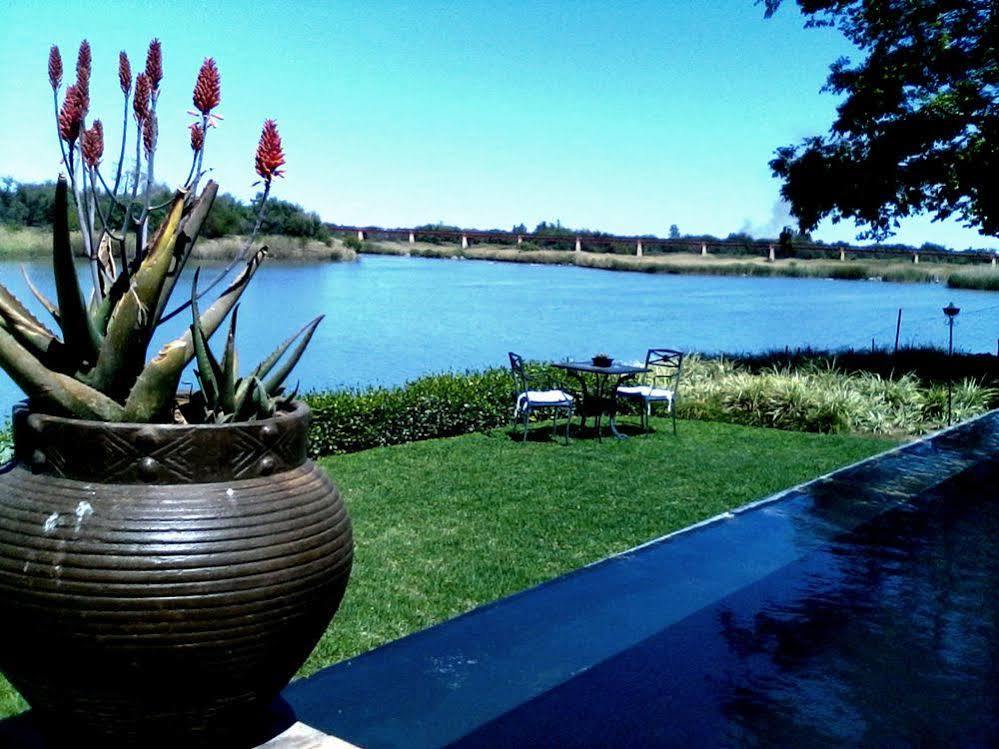River Place Manor Upington Eksteriør billede