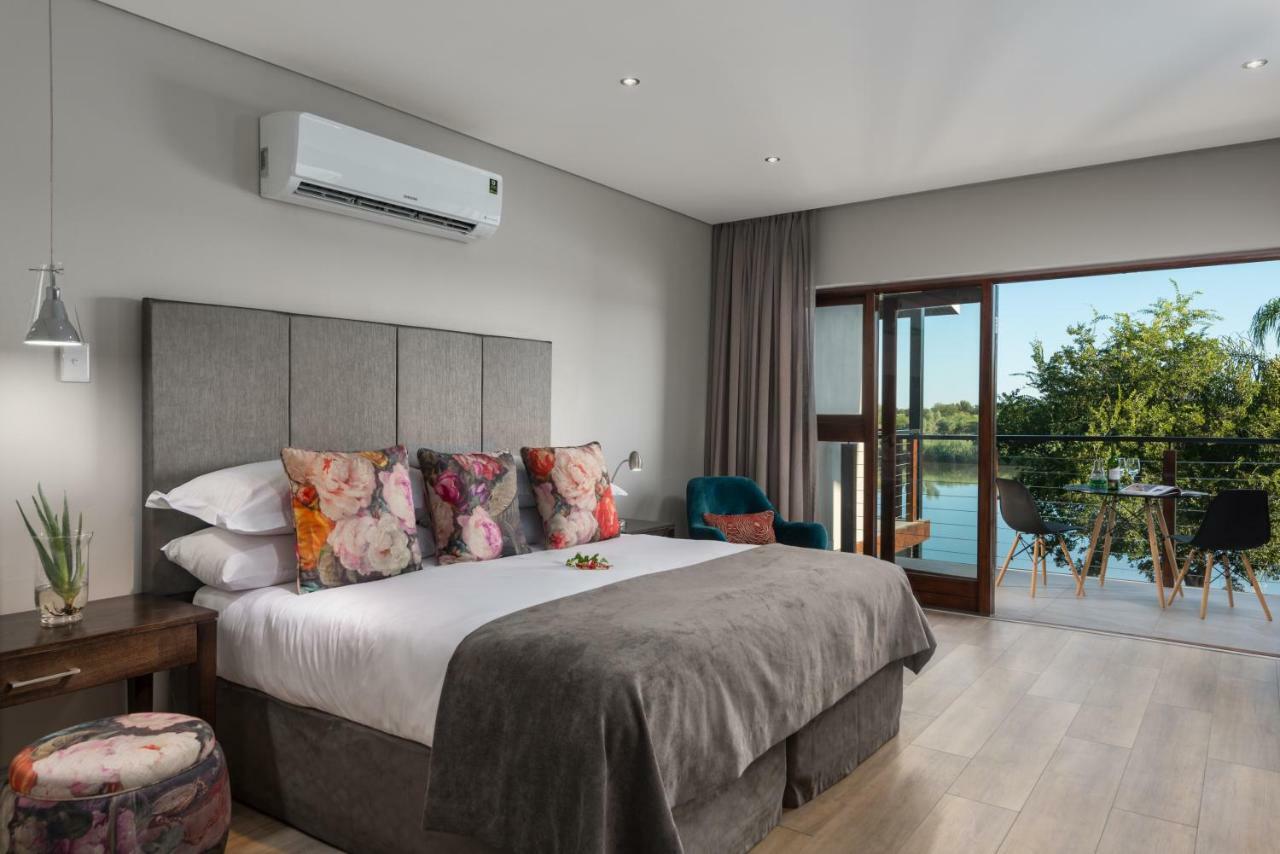River Place Manor Upington Eksteriør billede