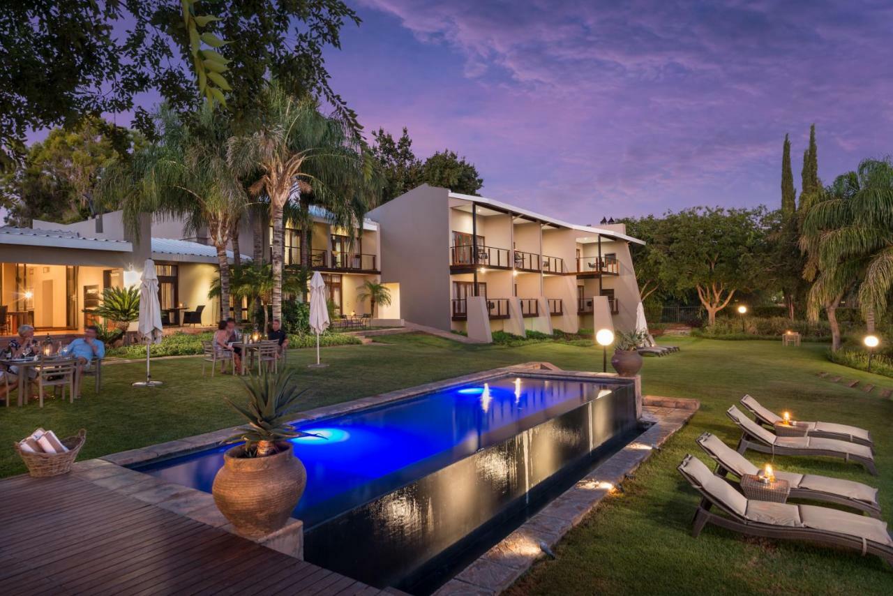 River Place Manor Upington Eksteriør billede
