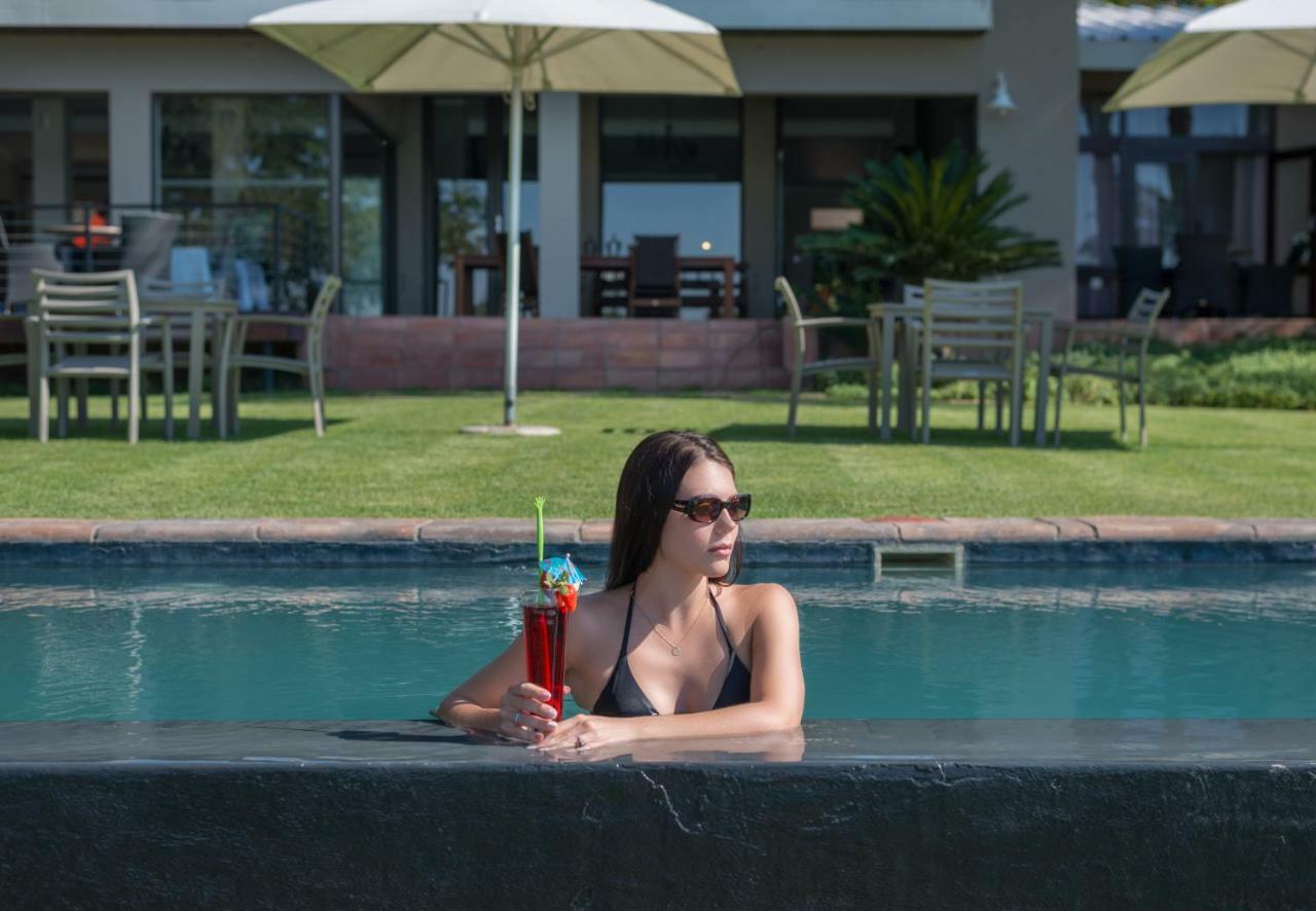 River Place Manor Upington Eksteriør billede