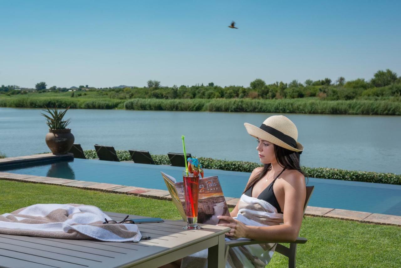River Place Manor Upington Eksteriør billede